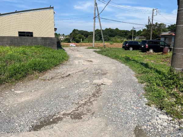 旭市倉橋　土地 前面道路含む現地写真 