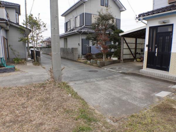 旭市琴田　土地 前面道路含む現地写真 