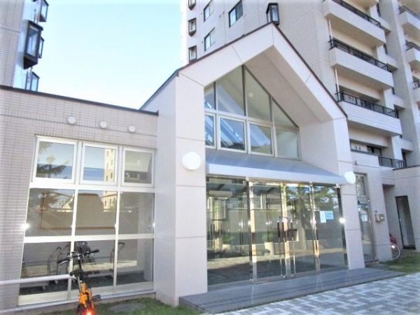 森林公園パークハウス西五番街C棟 エントランス（外）