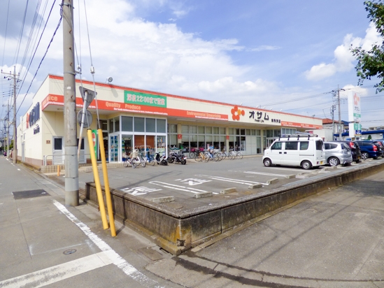 スーパーオザム東所沢店青果部