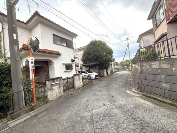 ときがわ町田黒　 前面道路含む現地写真 