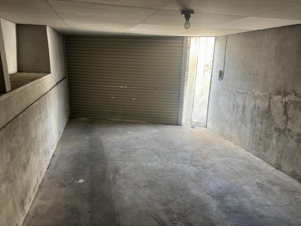 坂戸市西坂戸　 駐車場 