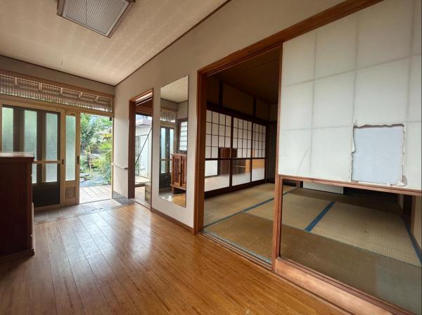 東松山市東平 玄関 