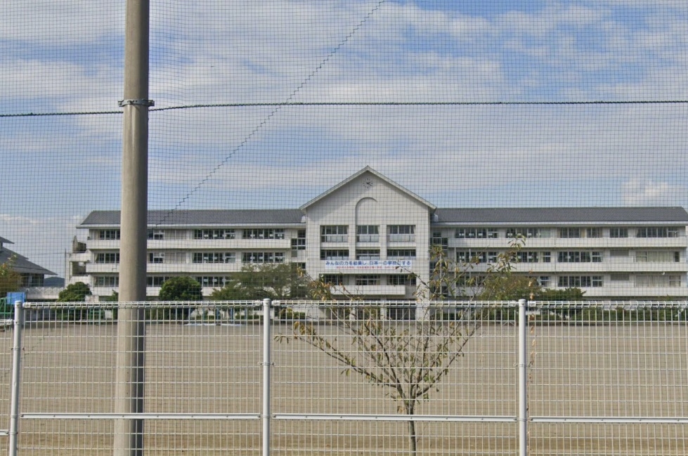寄居町立城南中学校
