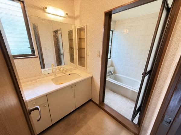 中古戸建 比企郡鳩山町松ヶ丘４丁目 東武東上線坂戸駅 980万円