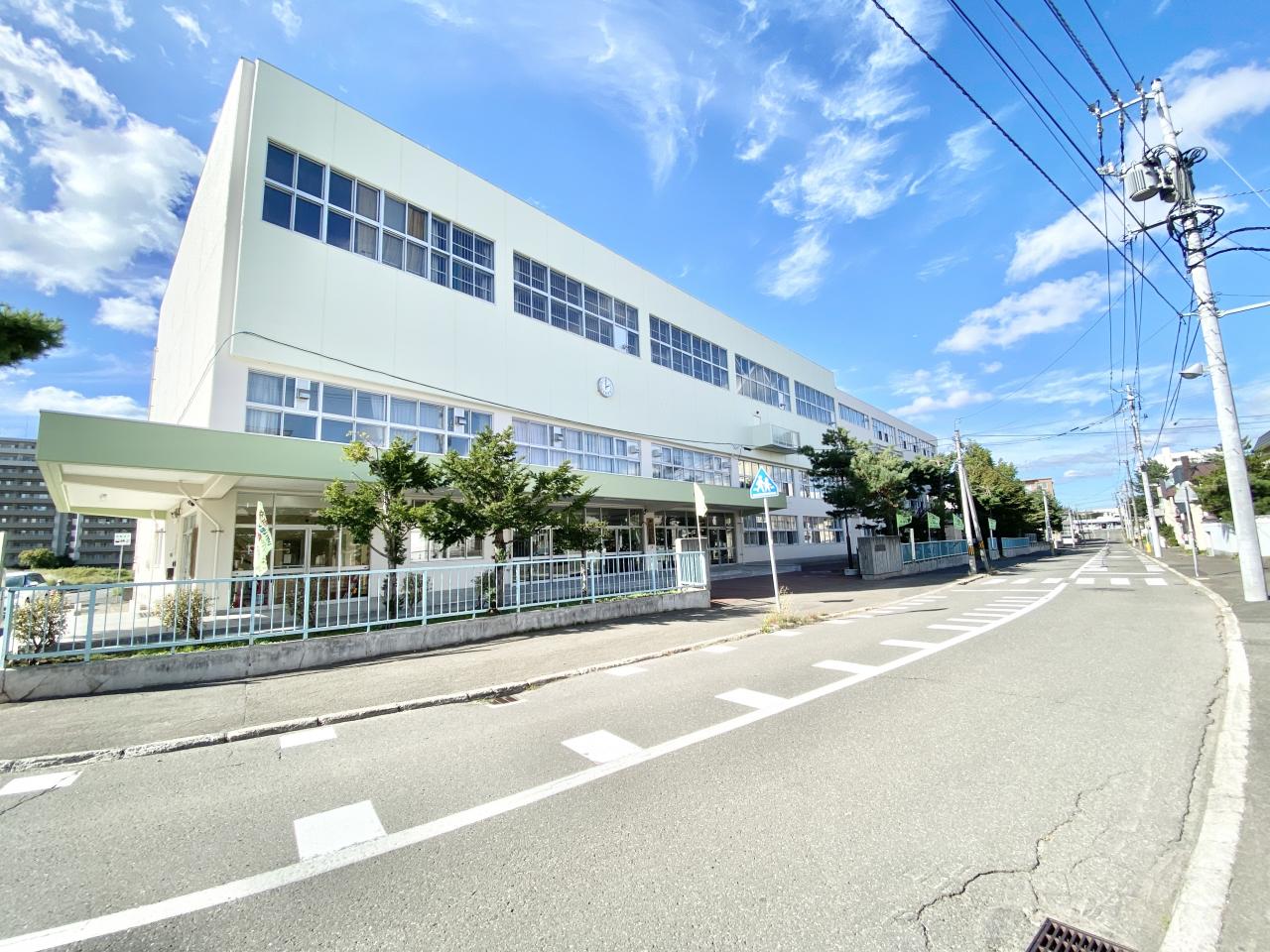 札幌市立平和通小学校