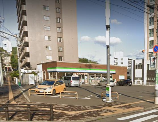 ファミリーマート 札幌ロープウェイ入口店
