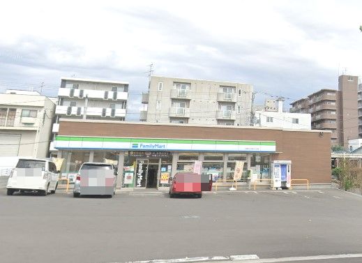 ファミリーマート 札幌白石本通3丁目店