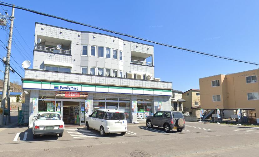 ファミリーマート 赤岩店
