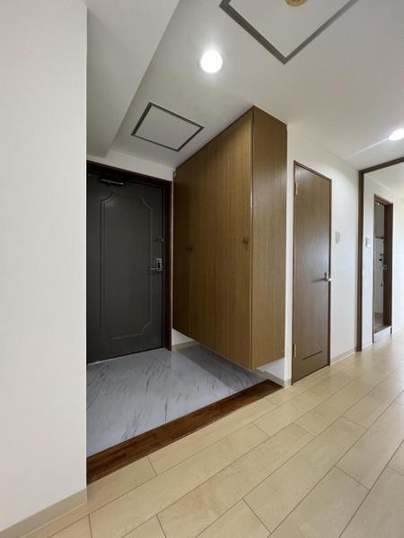 サーム広島インターA棟 玄関 