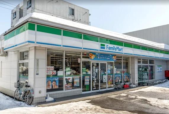 ファミリーマート 札幌南１２条店