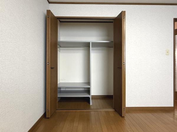 月寒東1条2丁目　戸建 洋室