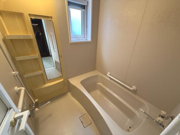 月寒東1条2丁目　戸建 浴室 