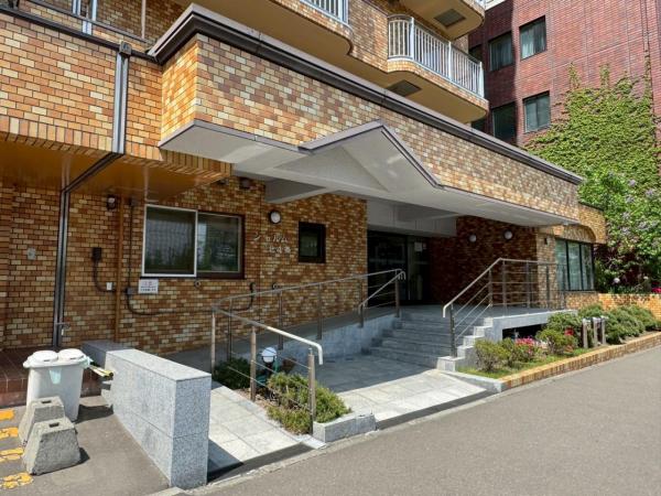 中古マンション 札幌市中央区北四条東２丁目 札幌市東西線バスセンター前駅 3,190万円