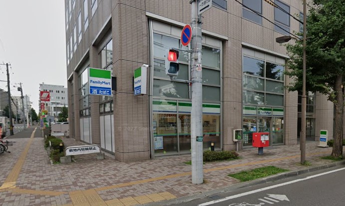 ファミリーマート 札幌北４条東１丁目店