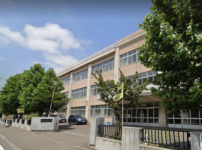 札幌市立札苗小学校
