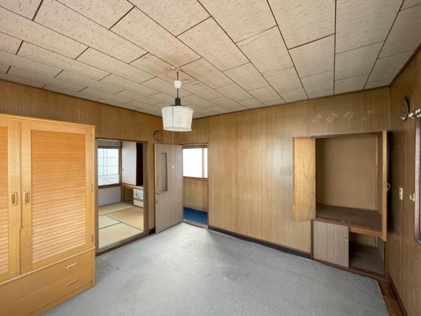 愛国東3丁目　中古住宅 洋室