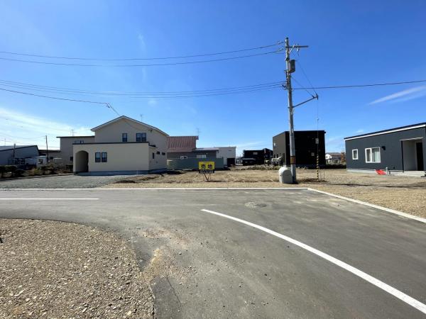 土地 標津郡中標津町東十七条南８丁目4-2,5-1（住居表示未確定）  585万円