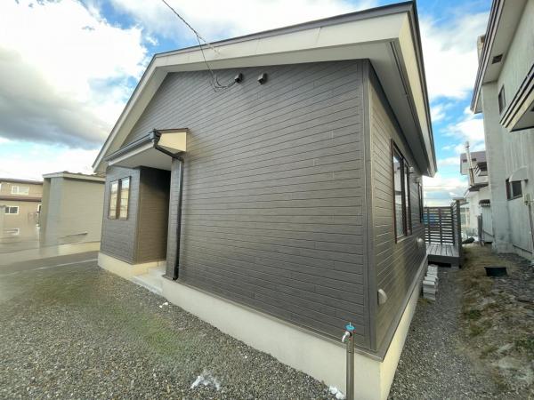鶴野東3　平屋モデル【家具付き】 現地外観写真 