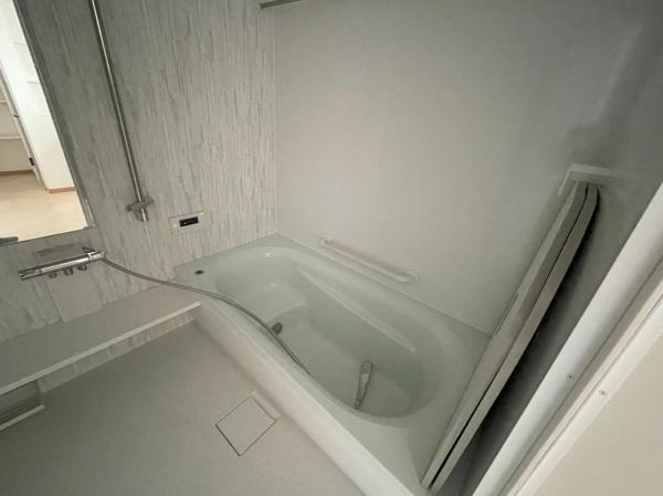 鶴野東4丁目　中古住宅 浴室 
