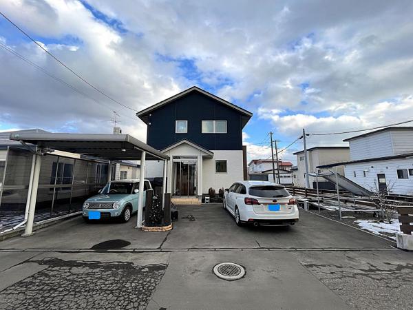 鶴野東4丁目　中古住宅 駐車場 