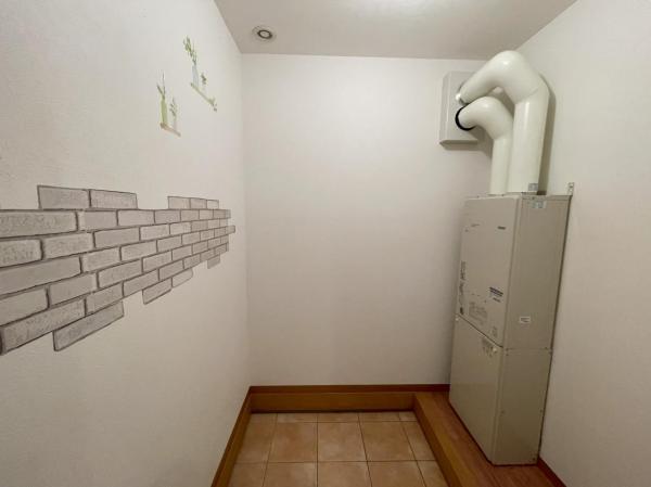 鶴野東4丁目　中古住宅 収納 