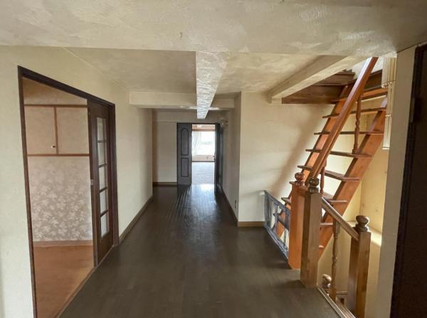 【商談中】旭町47番　売家 玄関 