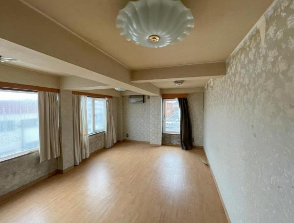 【商談中】旭町47番　売家 洋室