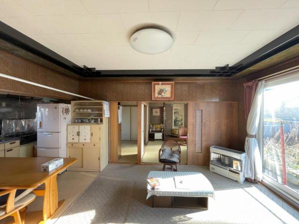 武佐1丁目　売家 リビングダイニング