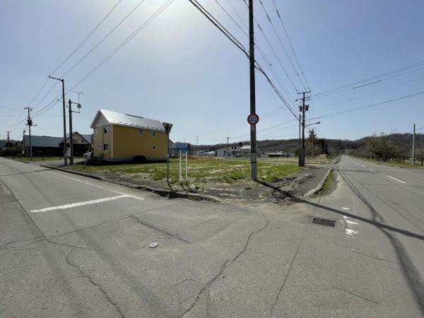 土地 釧路市阿寒町中央３丁目 JR釧網本線釧路駅 300万円