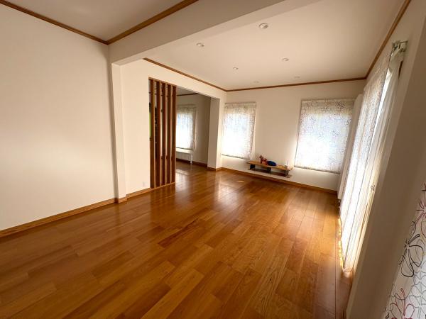 鳥取大通1丁目　売家　 リビング 