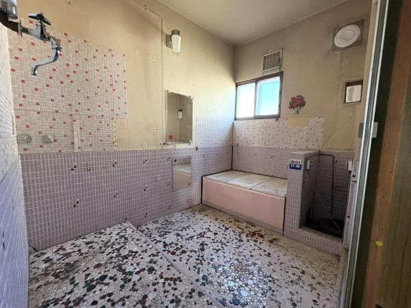 『時を重ねて、味わい深く。』宮本2丁目売家 浴室 