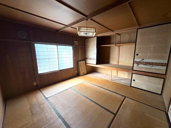 『時を重ねて、味わい深く。』宮本2丁目売家 リビング以外の居室 