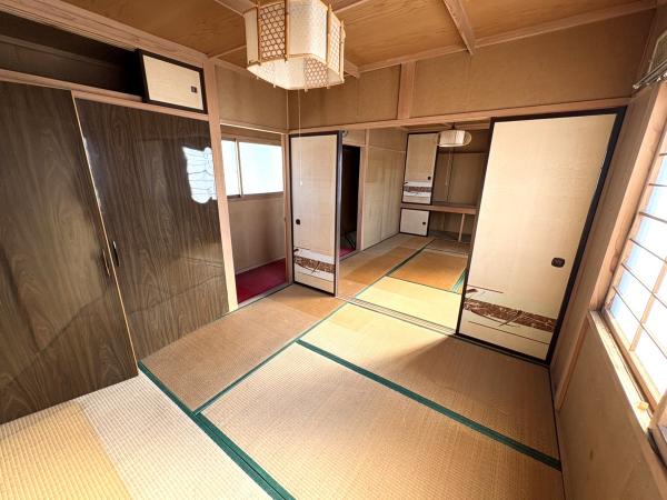 『時を重ねて、味わい深く。』宮本2丁目売家 リビング以外の居室 