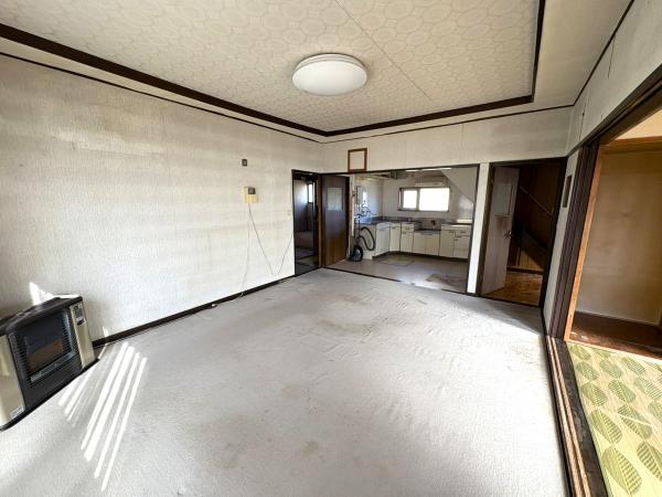 『時を重ねて、味わい深く。』宮本2丁目売家 リビング 