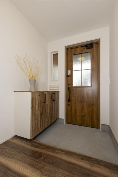 暮らしにちょうどいい「大人のための平屋。」鶴野東FITモデル 玄関 