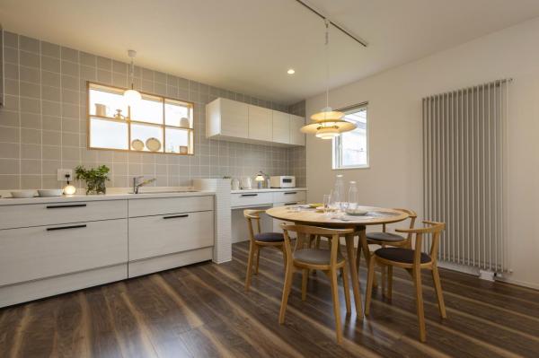 暮らしにちょうどいい「大人のための平屋。」鶴野東FITモデル キッチン 