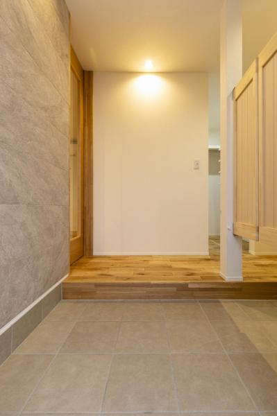 『ゆとりを生む理想の平屋。』昭和北モデル 玄関 
