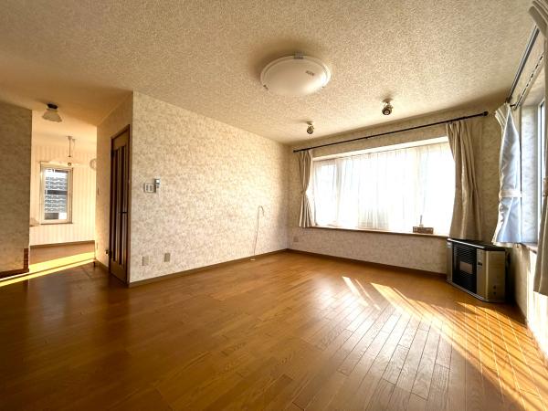 『釧路の空と阿寒の山。ここにしかない眺望。』柏東3丁目売家 リビング 