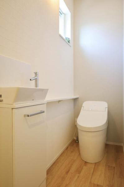 『全館空調で快適な住まい』新川モデル トイレ 