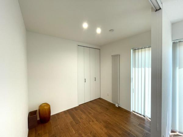 『こだわりのある暮らしを叶える家。』中標津東16条モデル リビング以外の居室 