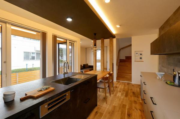 『暮らしにちょうどいい。』を叶えるお家。昭和南モデル キッチン 