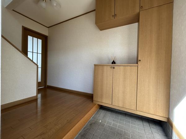 【商談中】『整えられた住まいで、暮らしをはじめる。』文苑4丁目売家 玄関 