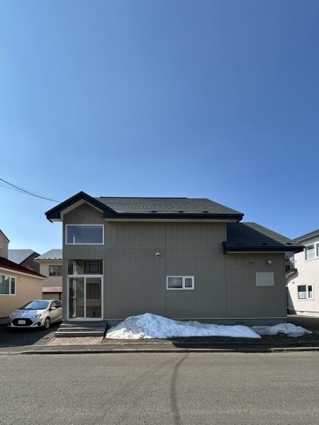 【商談中】『整えられた住まいで、暮らしをはじめる。』文苑4丁目売家 現地外観写真 