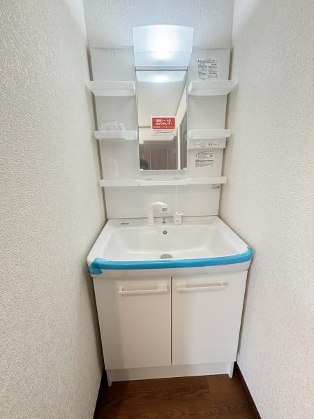 龍ケ崎市長山4丁目　戸建 洗面台・洗面所 