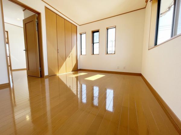 龍ケ崎市川原代町　戸建・事務所 洋室