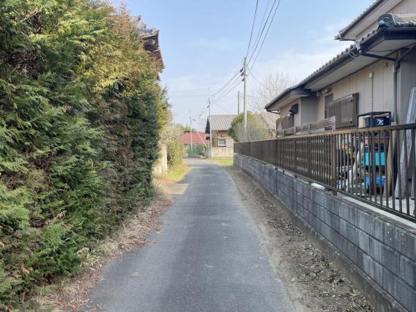 稲敷市柴崎　土地 前面道路含む現地写真 