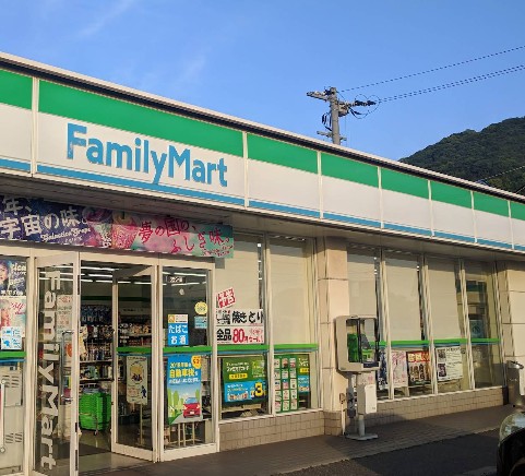 ファミリーマート 倉敷南広江店