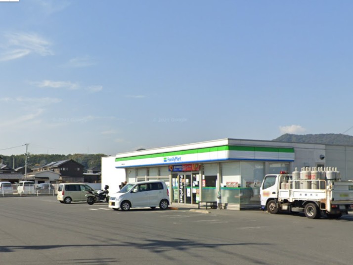 ファミリーマート 真備町箭田店