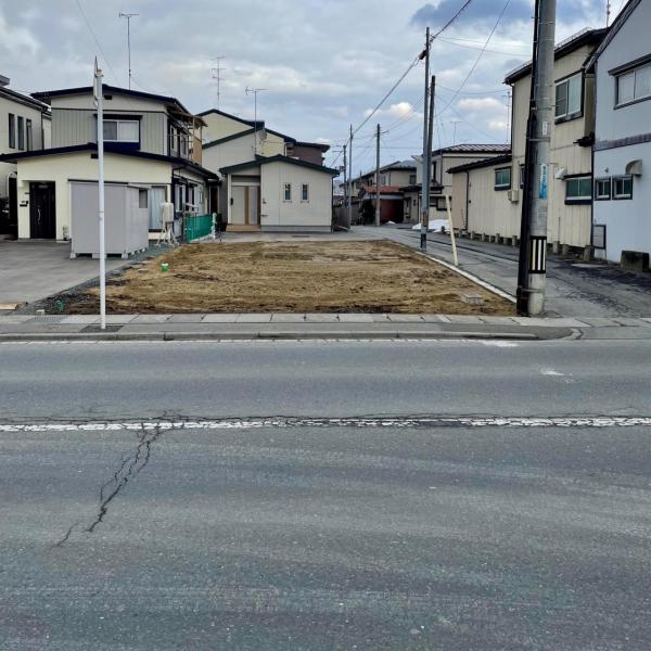 土地 八戸市吹上２丁目1番155 JR八戸線本八戸駅 600万円